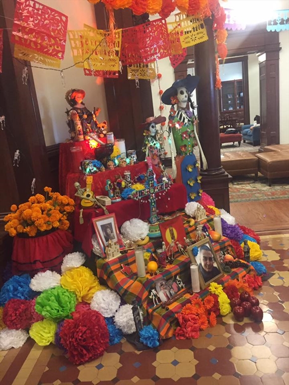 Altar display for Dia de los Muertos