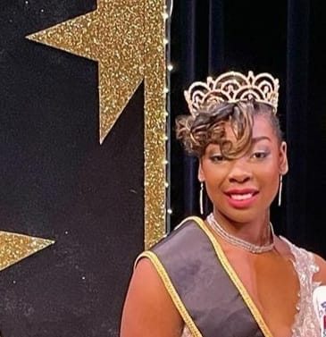 OLLU volleyball player wins 'Queen of Soul' pageant